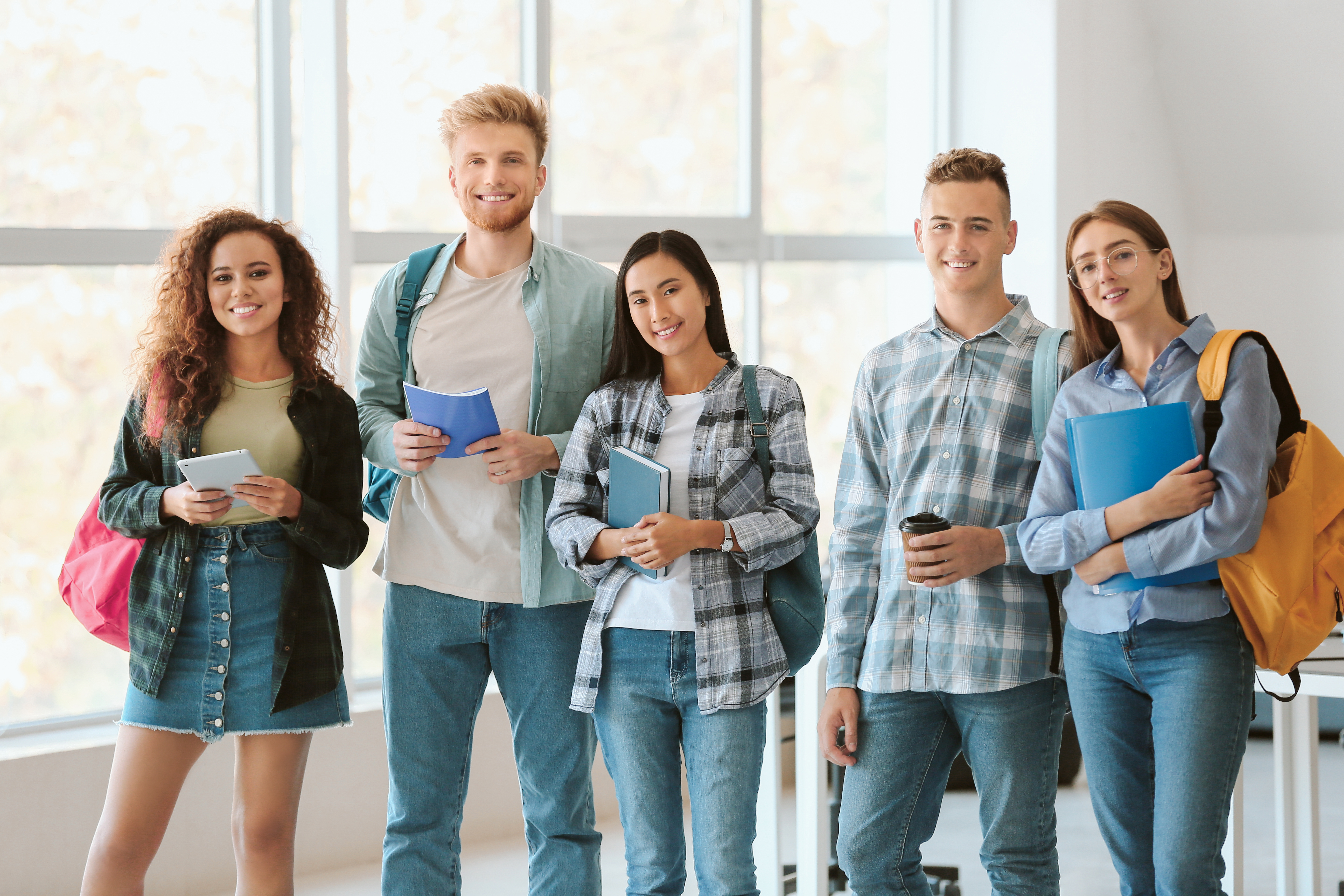 Gruppe Studentinnen und Studenten