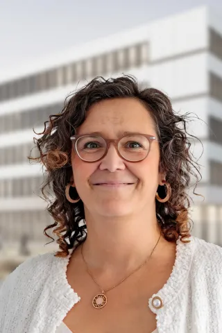 Marina Burazin, Geschäftsbereichsleitung 1